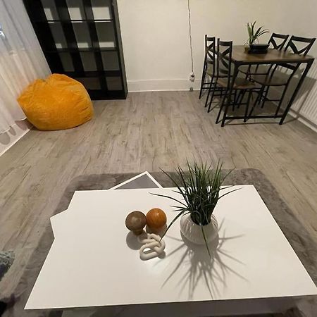 Comfortable 2 Bedroom On Tower Bridge 런던 외부 사진