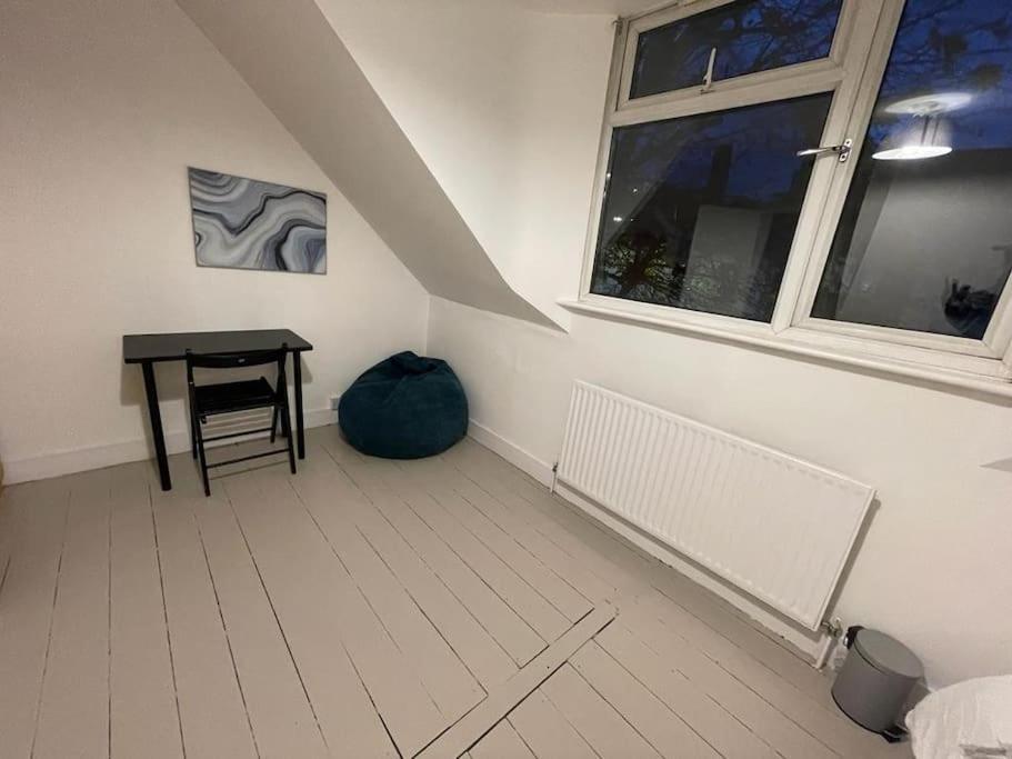 Comfortable 2 Bedroom On Tower Bridge 런던 외부 사진